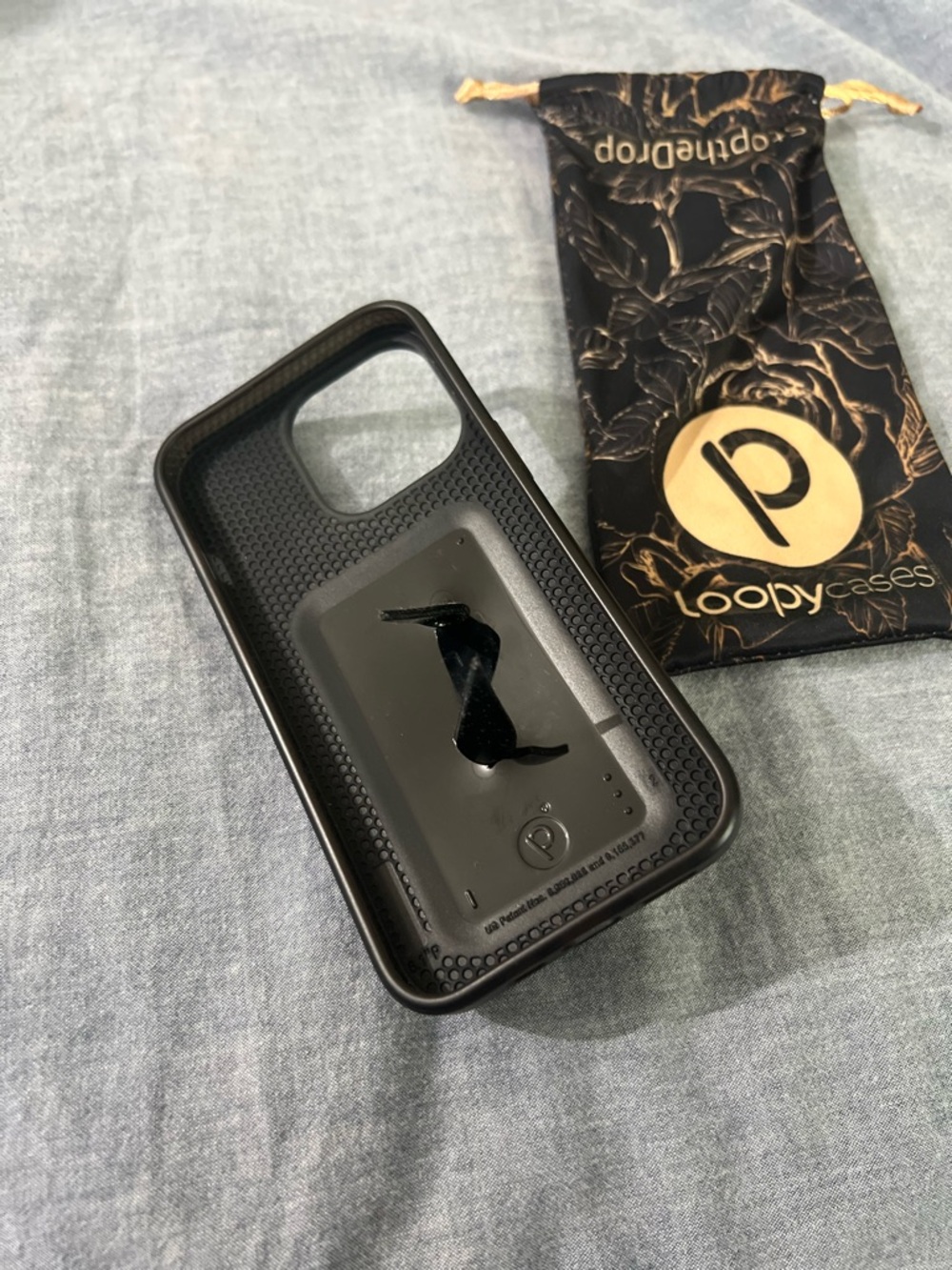 Loopy phone case in Abalone iridescent - Picture 4 of 4